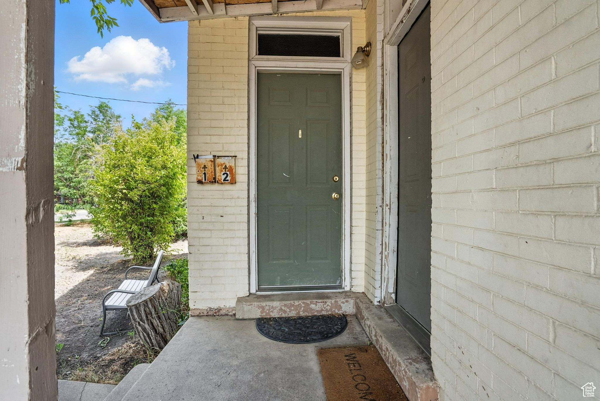 MAXWELL'S - Residential Income