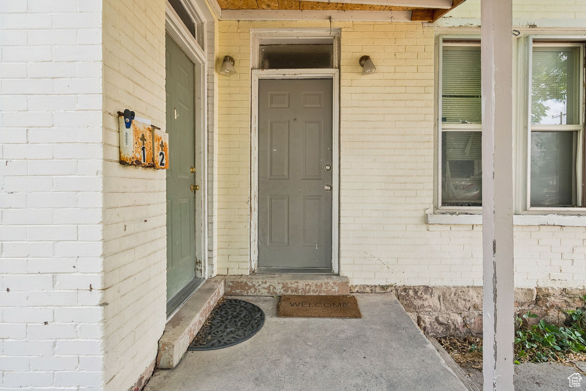 MAXWELL'S - Residential Income