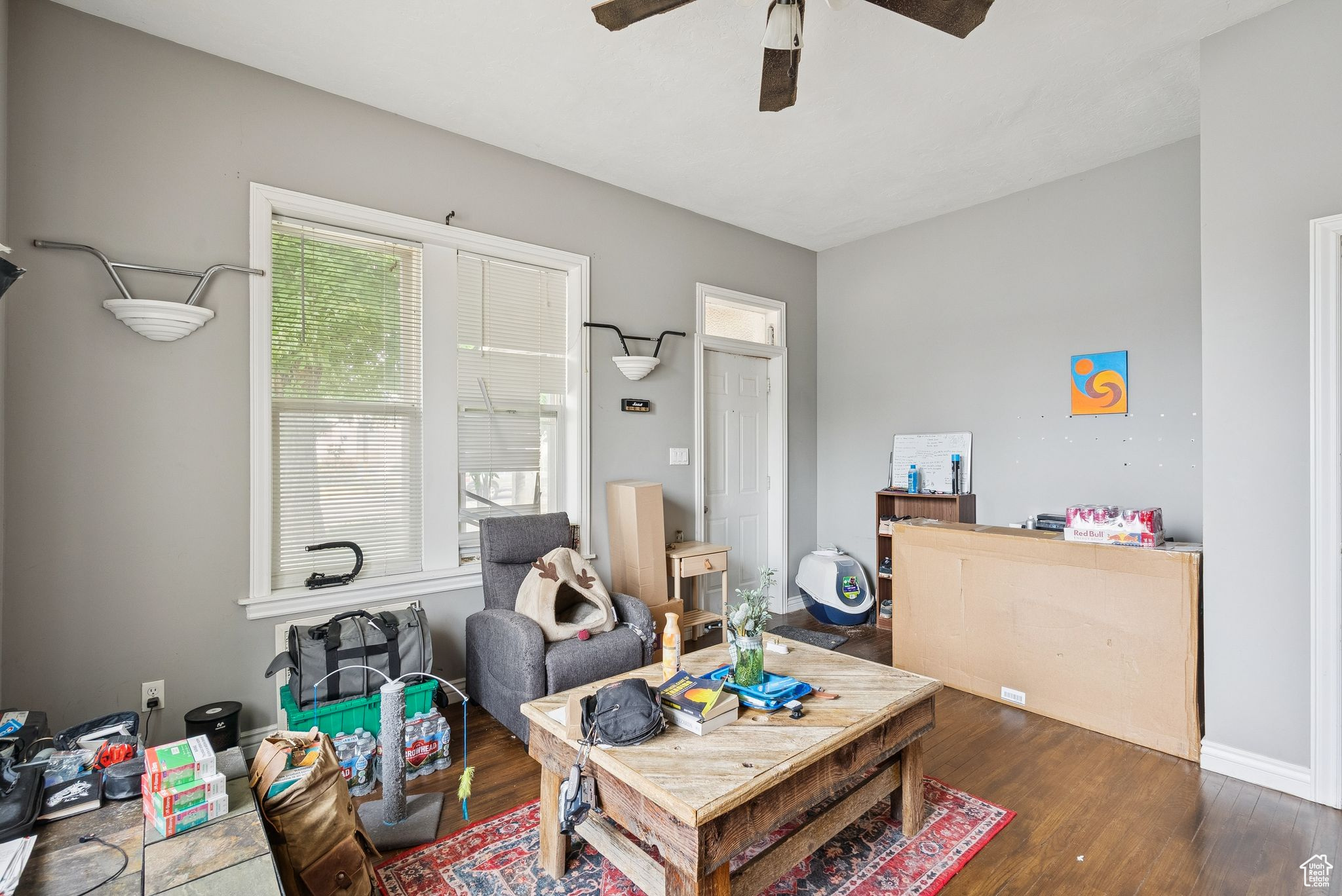 MAXWELL'S - Residential Income