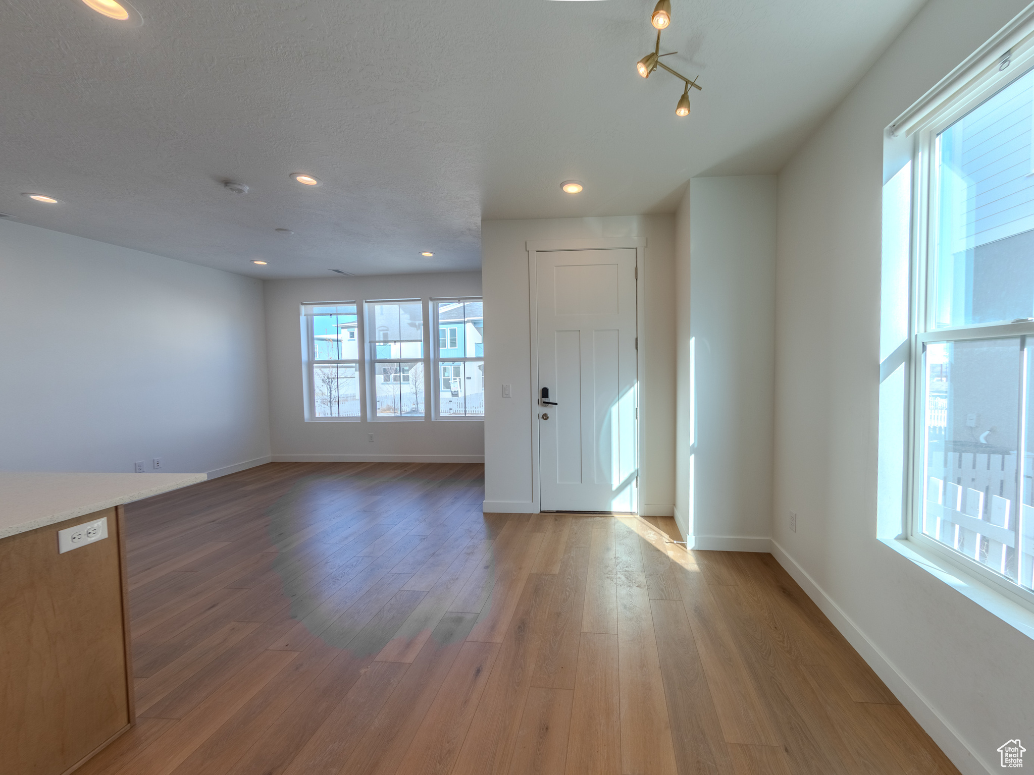 6654 W Skip Rock Rd, South Jordan, Utah image 16