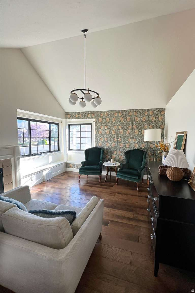 HARMONY DRIVE - Residential