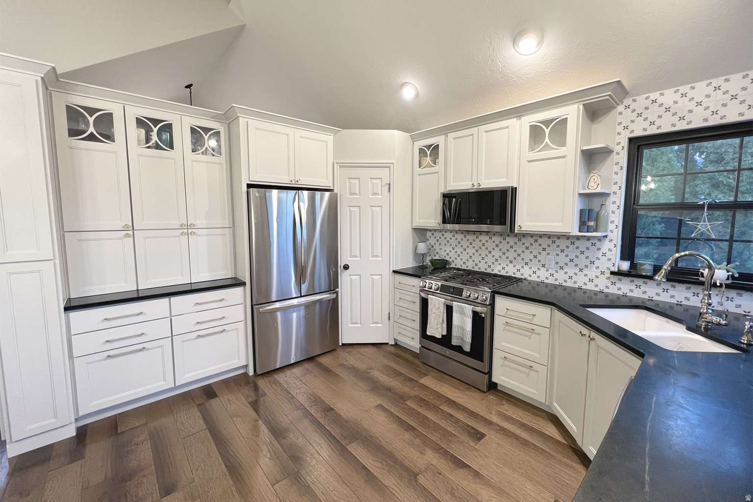 HARMONY DRIVE - Residential