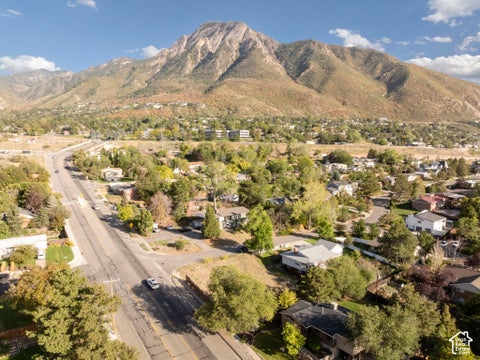 Photo of 4452 S ASPEN HOLLOW LN #101, Salt Lake City, UT 84117 (MLS # 2187920)