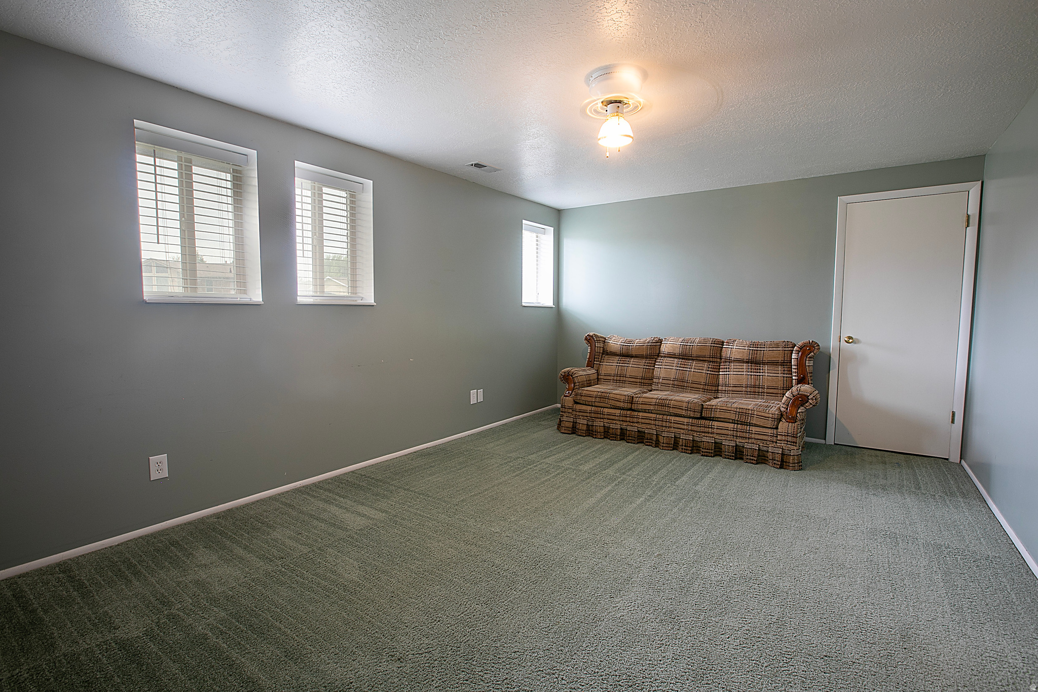 SOUTHRIDGE - Residential