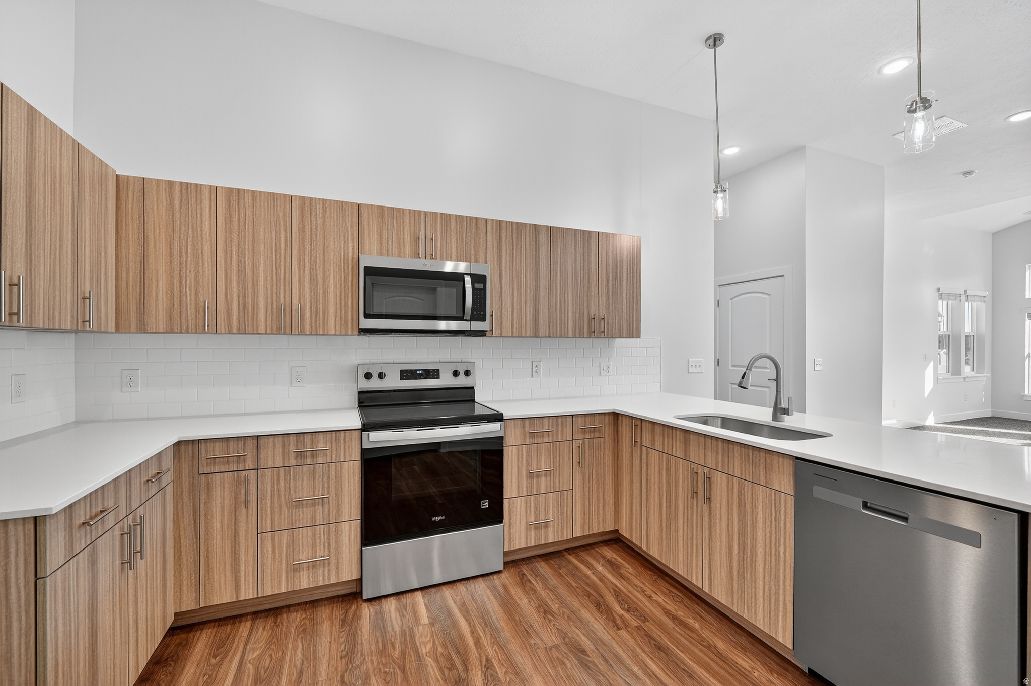 SARATOGA VIEW - Residential