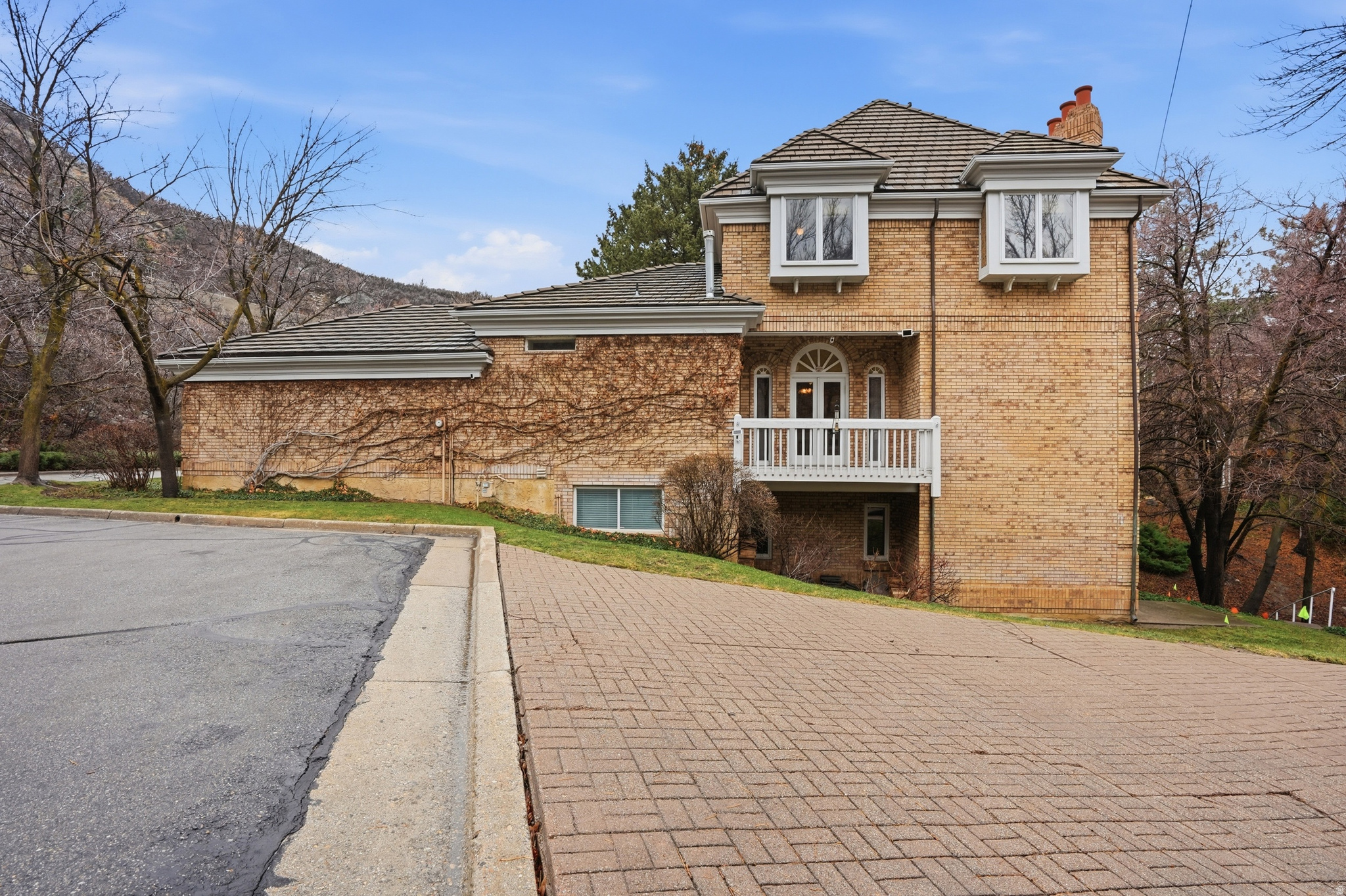 THE VILLAS LA MONTAGNE P U D - Residential