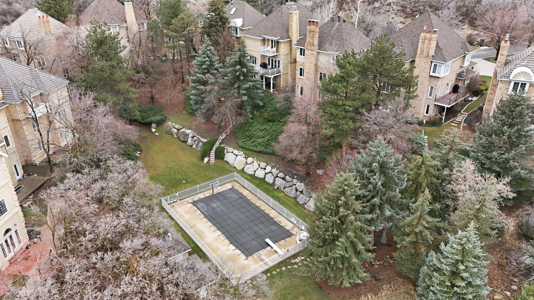 THE VILLAS LA MONTAGNE P U D - Residential