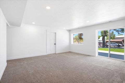 Tiny photo for 460 E 400 N, Payson, UT 84651 (MLS # 2174099)