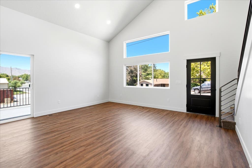 Photo of 460 E 400 N, Payson, UT 84651 (MLS # 2174099)