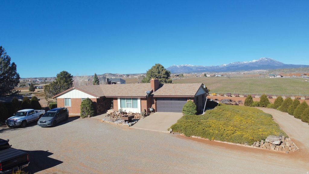 Photo of 740 S DAIRY LN, Blanding, UT 84511 (MLS # 2126786)