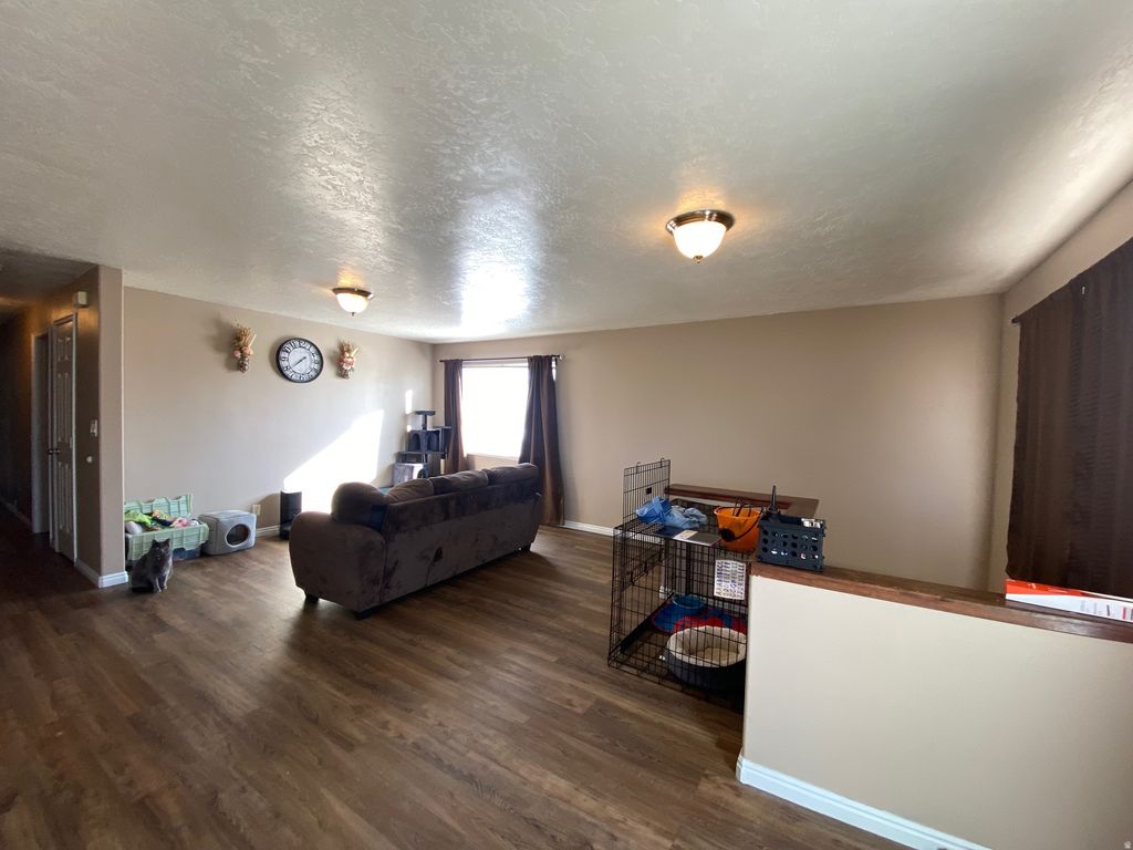 Photo of 235 S 100 E, Vernal, UT 84078 (MLS # 2119866)