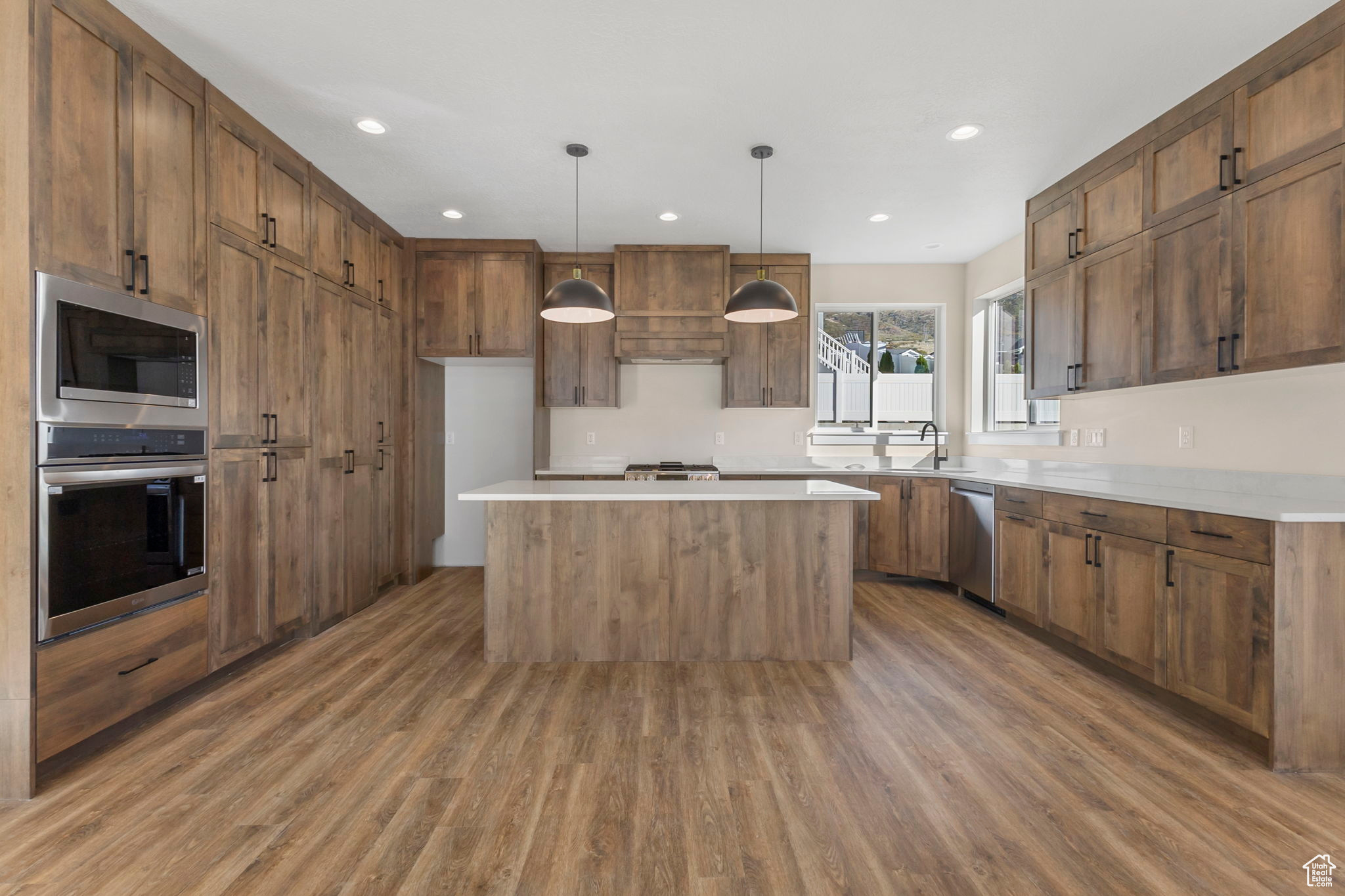 VALLEY VIEW ESTATES - Residential