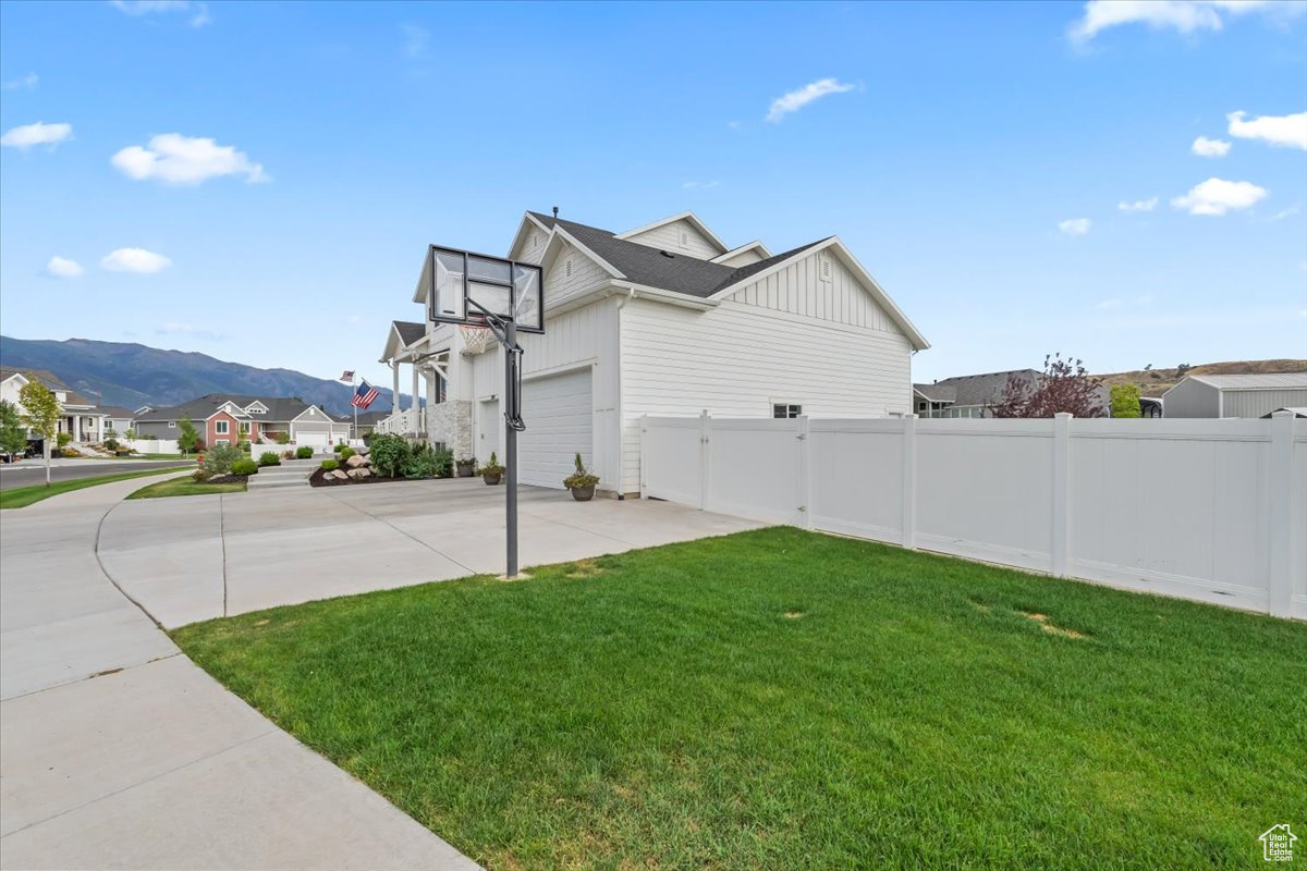 OLD MAPLE FARMS - Residential
