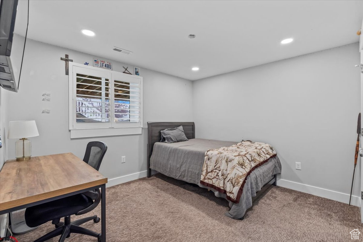 OLD MAPLE FARMS - Residential