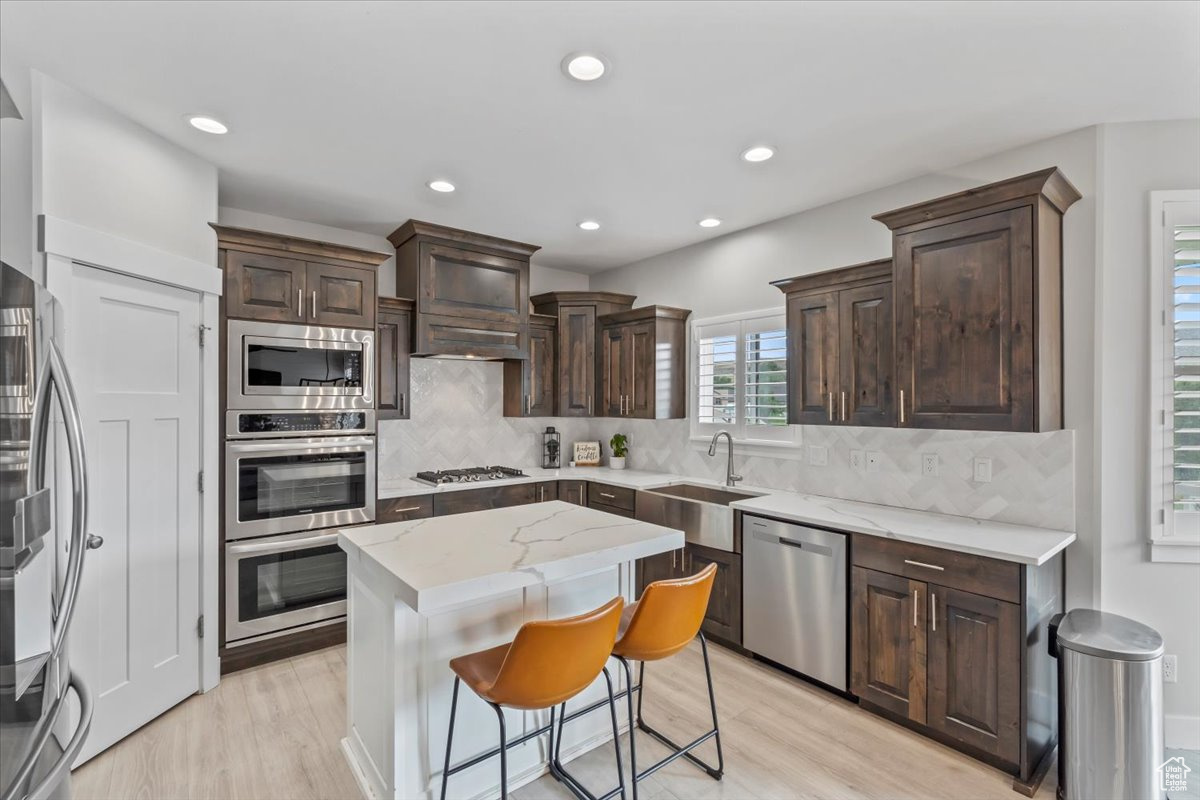 OLD MAPLE FARMS - Residential