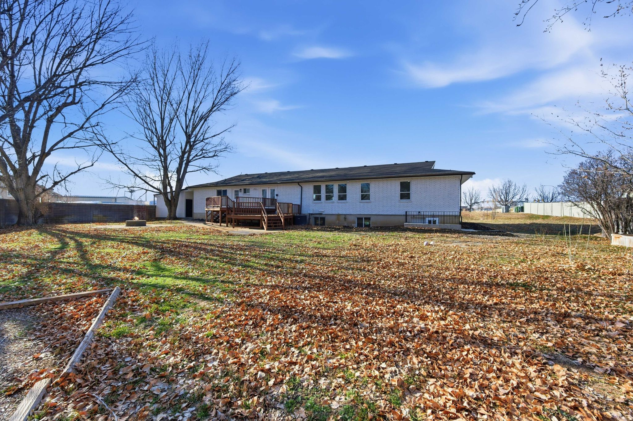 SUNNY RIDGE - Residential