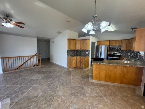 Tiny photo for 1589 S 840 W, Payson, UT 84651 (MLS # 2143114)