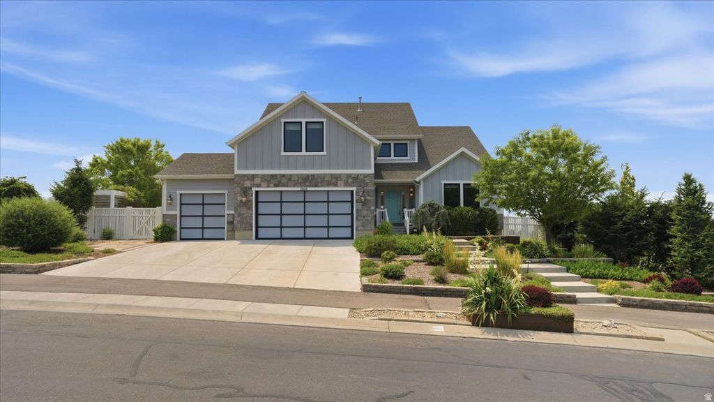 Photo of 2038 E RANCH DR, Eagle Mountain, UT 84005 (MLS # 2167681)
