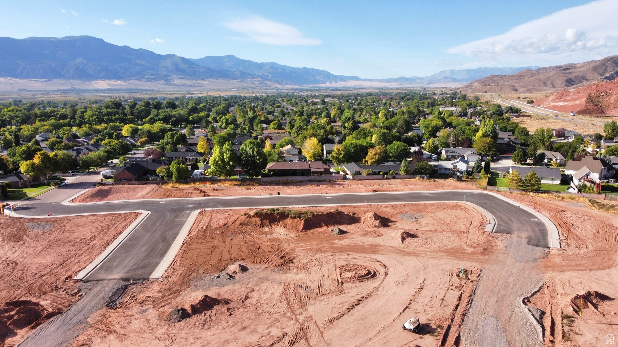 COTTONWOOD CORNER - PHASE 1 - Land