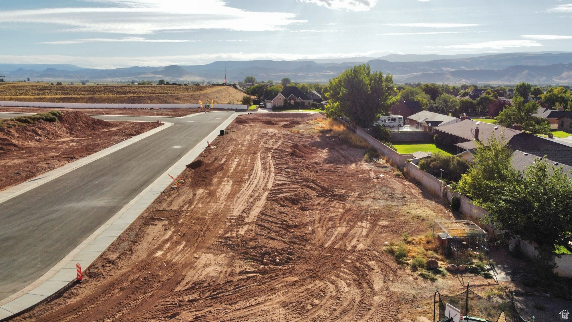 COTTONWOOD CORNER - PHASE 1 - Land