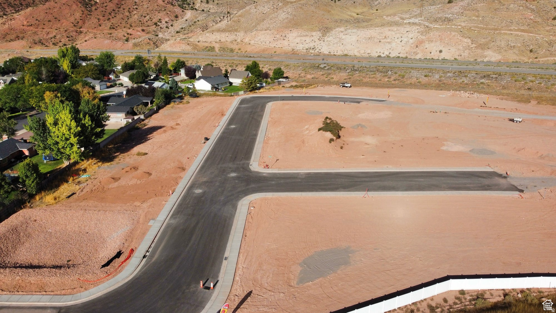 COTTONWOOD CORNER - PHASE 1 - Land