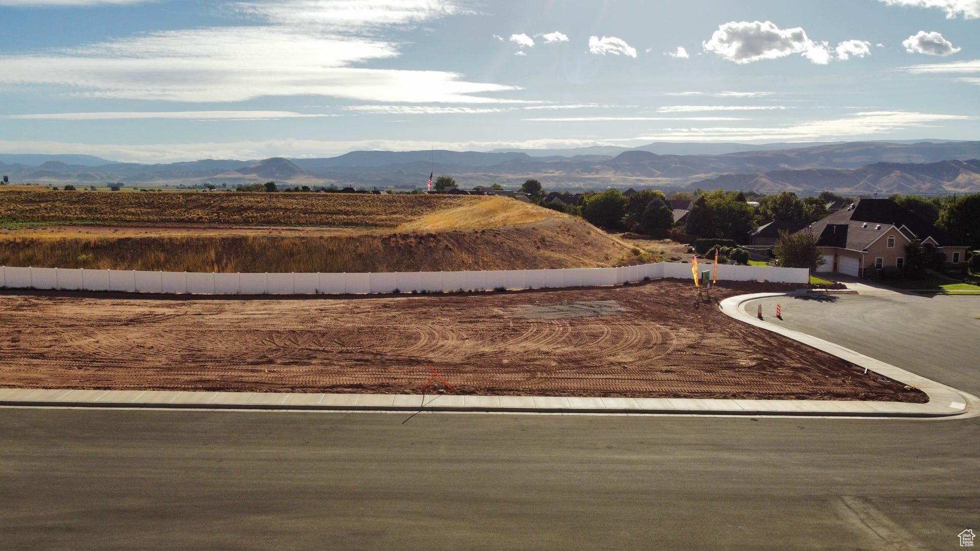 COTTONWOOD CORNER - PHASE 1 - Land