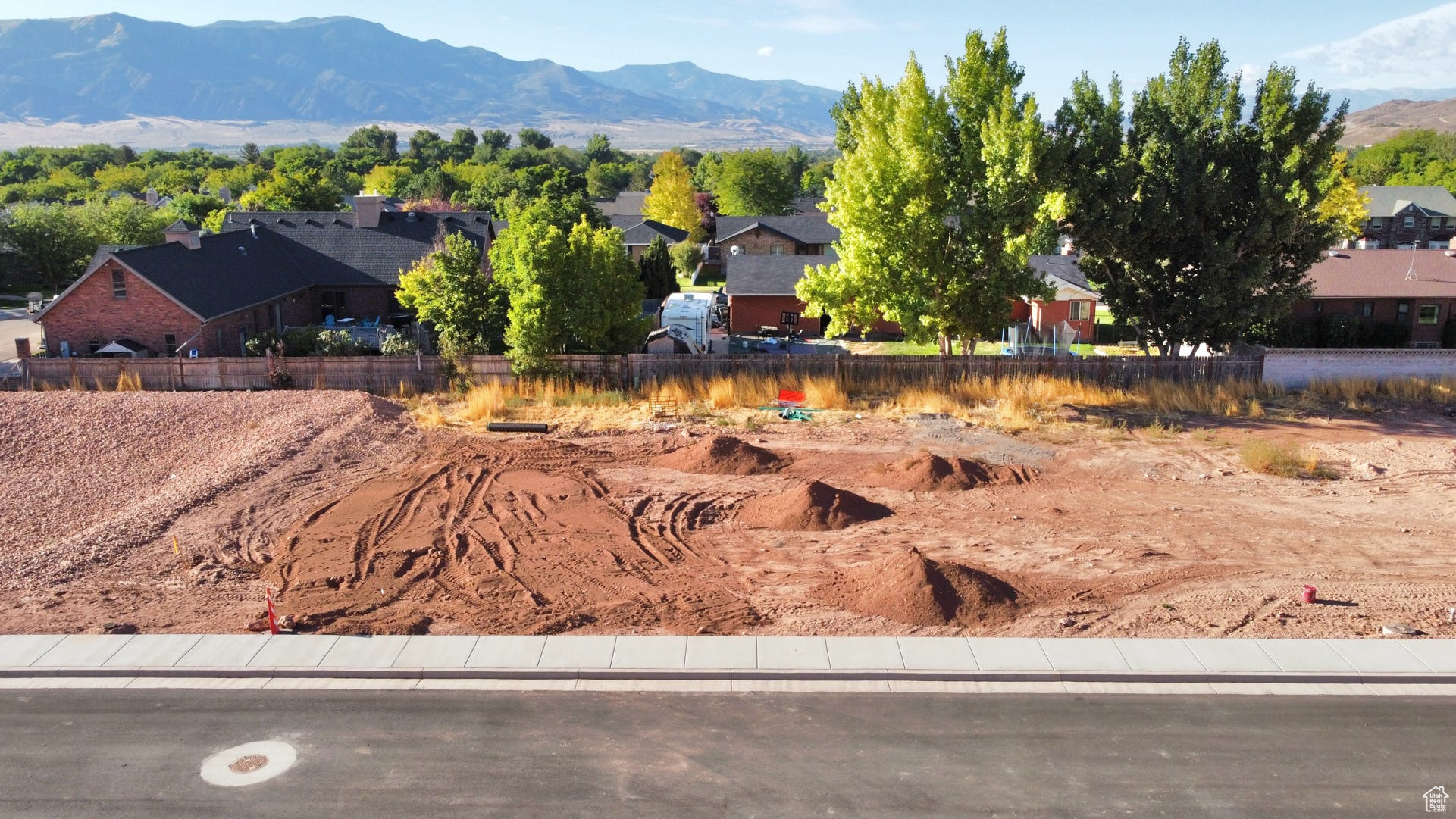 COTTONWOOD CORNER - PHASE 1 - Land