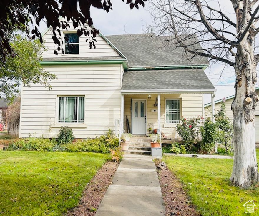 LOCATION, LOCATION!! This beautiful cozy 5 bed 2 bath home is coming to you for under $300,000. This home sits on a .53 acre lot which gives you room to grow or create the garden of your dreams. The homes location is in the Heart of Richfield which allows you to be within walking distance to all the schools and the downtown district.  You will definitely want to take a look at this house.