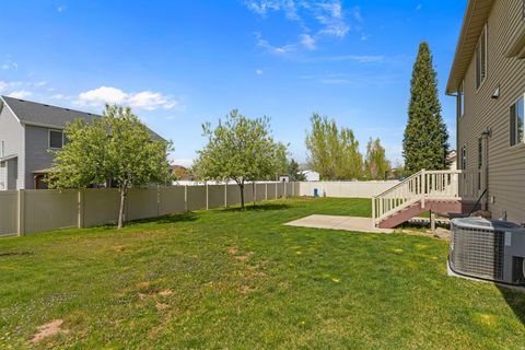 Tiny photo for 222 S 1170 E, Hyrum, UT 84319 (MLS # 2150571)