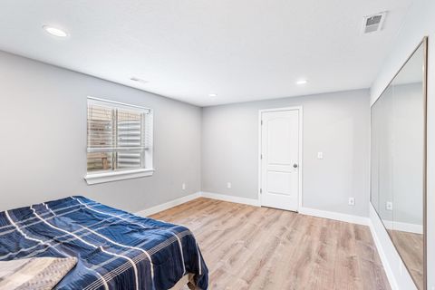 Tiny photo for 222 S 1170 E, Hyrum, UT 84319 (MLS # 2150571)