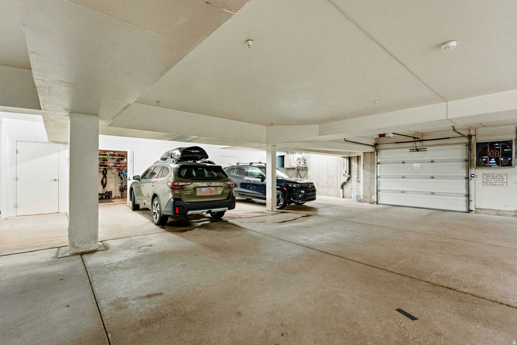 PINEBROOK POINTE CON - Residential Lease