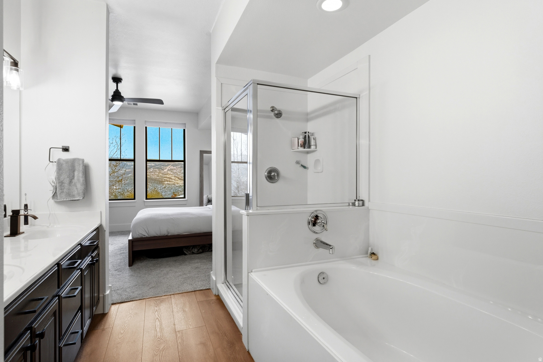 PINEBROOK POINTE CON - Residential Lease