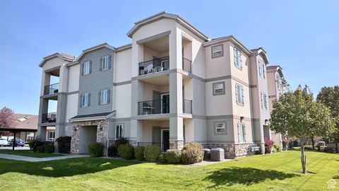 Tiny photo for 6341 W PASSENGER LN S #4, West Jordan, UT 84081 (MLS # 2111884)