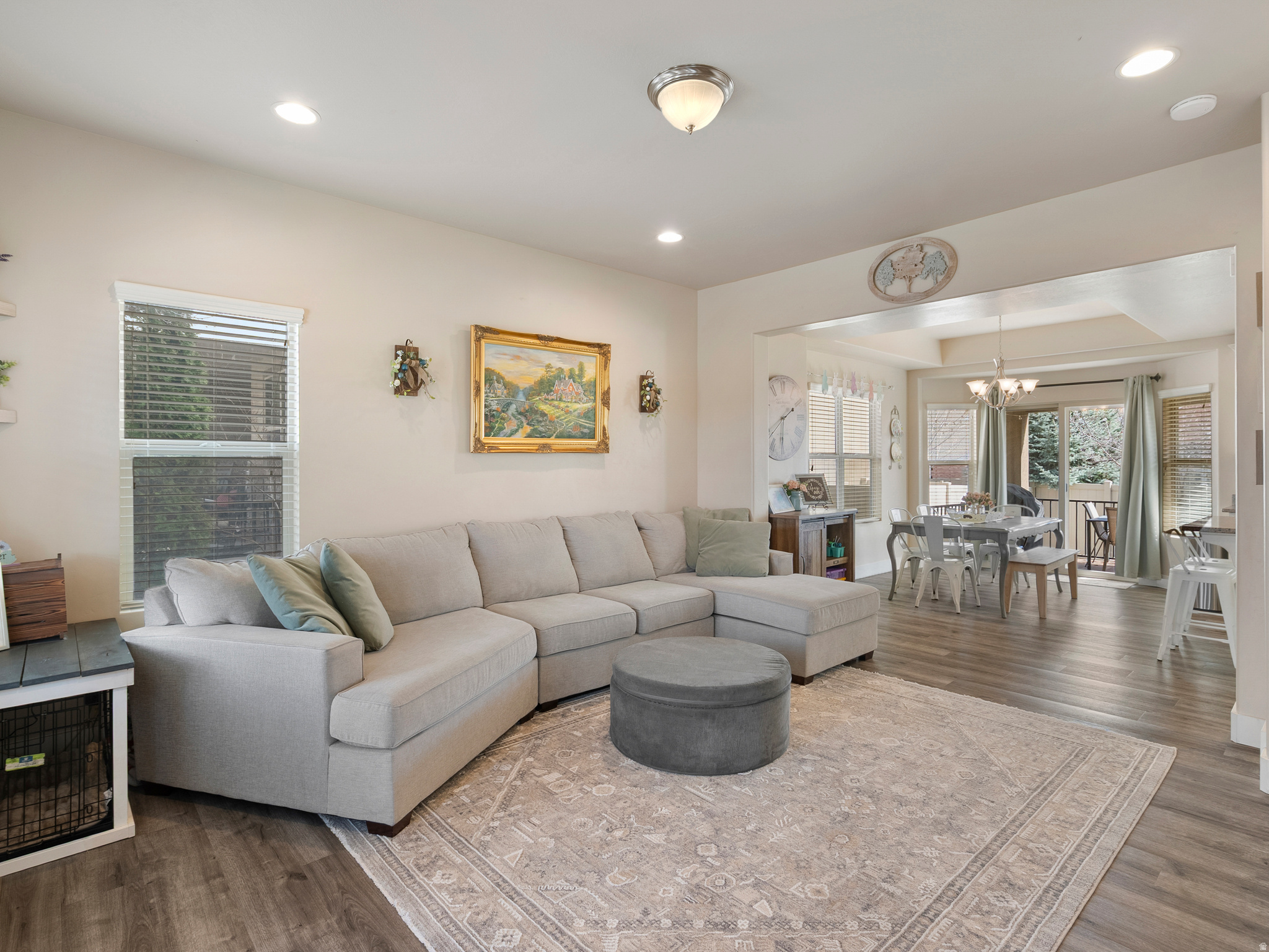 BRIDLEWALK PLACE - Residential