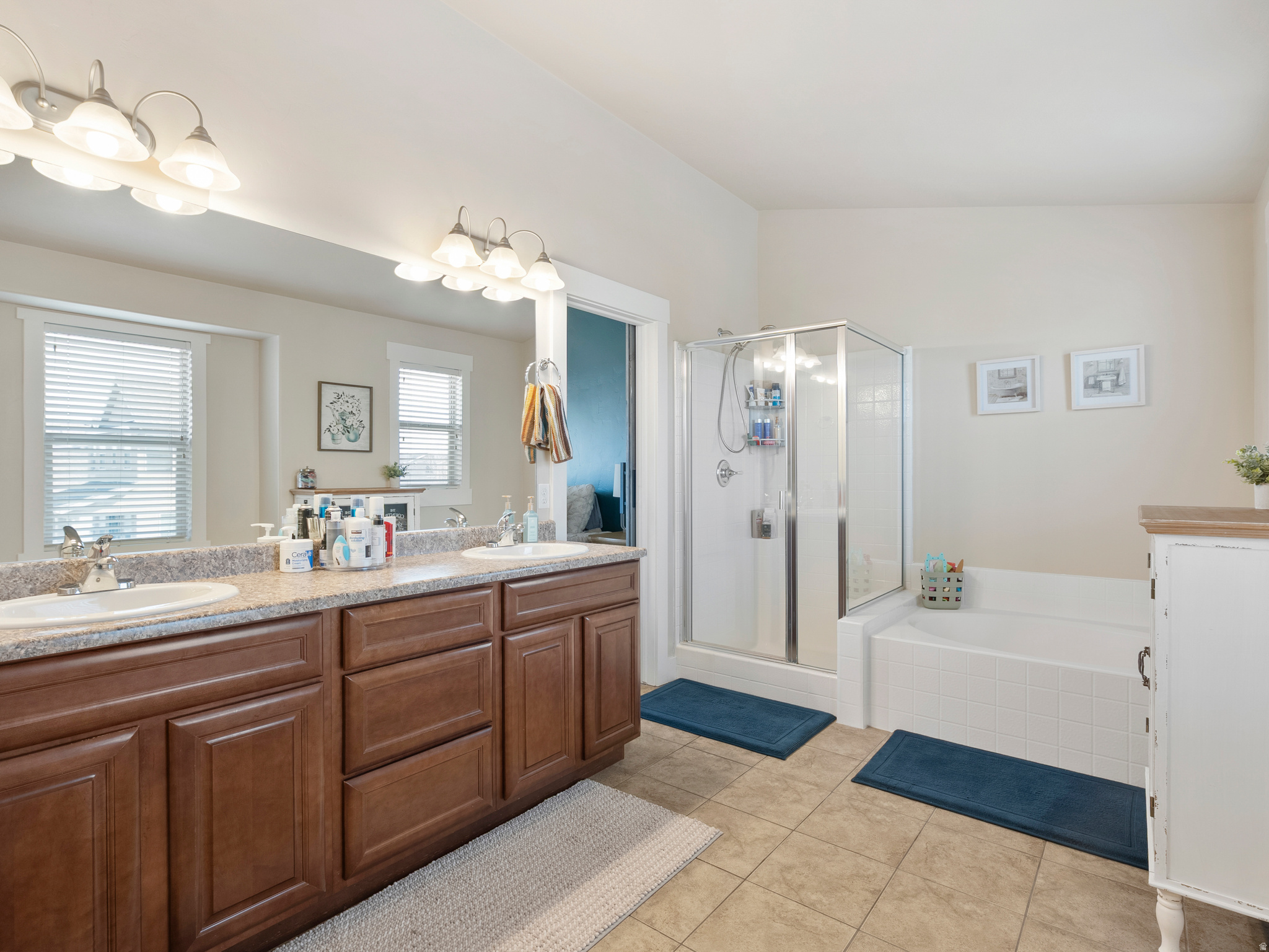 BRIDLEWALK PLACE - Residential