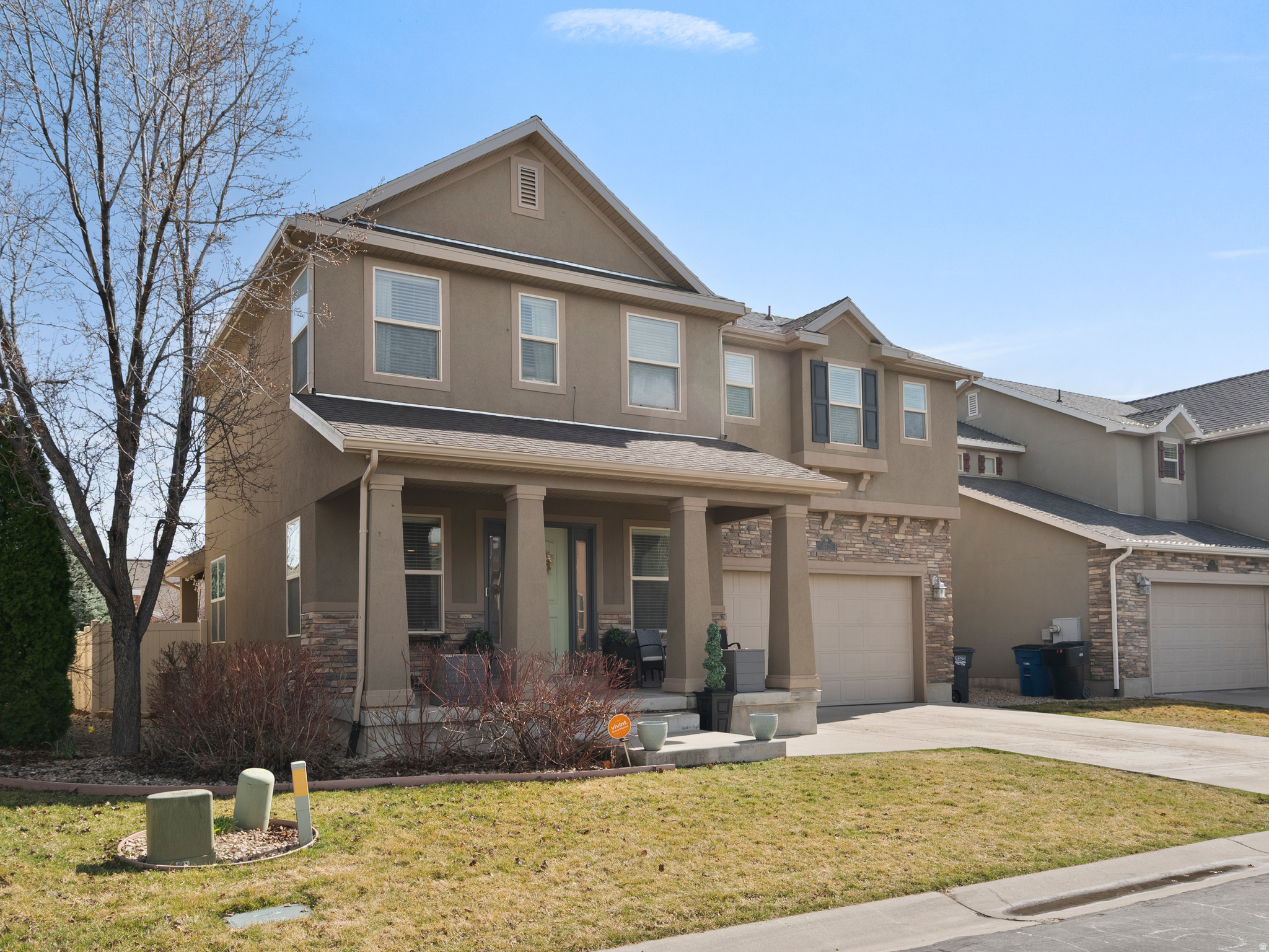 BRIDLEWALK PLACE - Residential