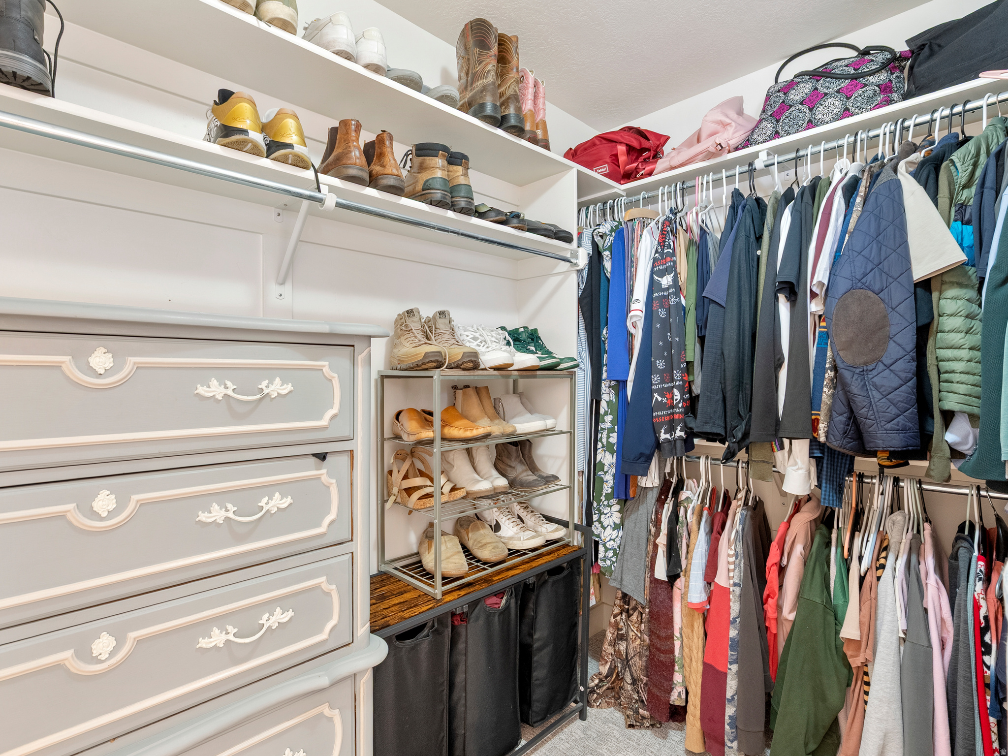 BRIDLEWALK PLACE - Residential