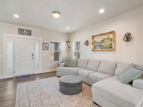 Tiny photo for 870 W STEEPLE CHASE DR, Kaysville, UT 84037 (MLS # 2143152)