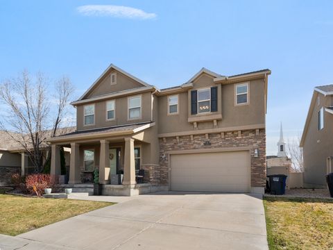 Tiny photo for 870 W STEEPLE CHASE DR, Kaysville, UT 84037 (MLS # 2143152)