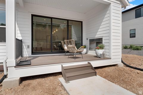 Tiny photo for 5662 N VALLEY VIEW RD, Lehi, UT 84048 (MLS # 2108350)