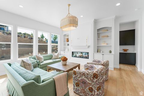Tiny photo for 5662 N VALLEY VIEW RD, Lehi, UT 84048 (MLS # 2108350)