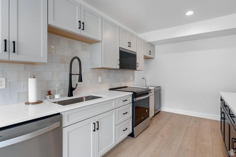 Tiny photo for 5662 N VALLEY VIEW RD, Lehi, UT 84048 (MLS # 2108350)