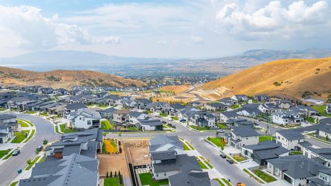 Tiny photo for 5662 N VALLEY VIEW RD, Lehi, UT 84048 (MLS # 2108350)