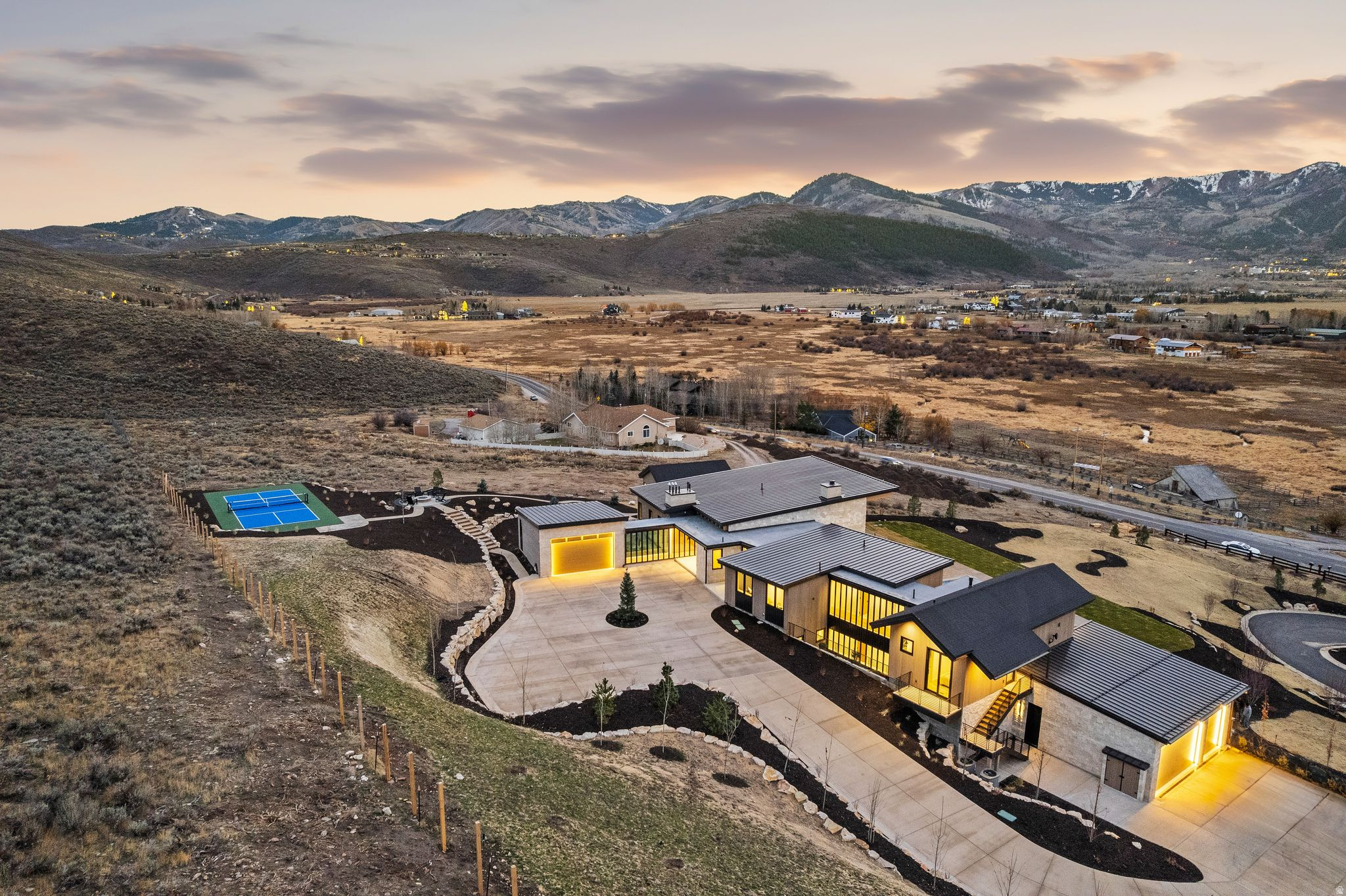 OLD RANCH ROAD AREA - Residential