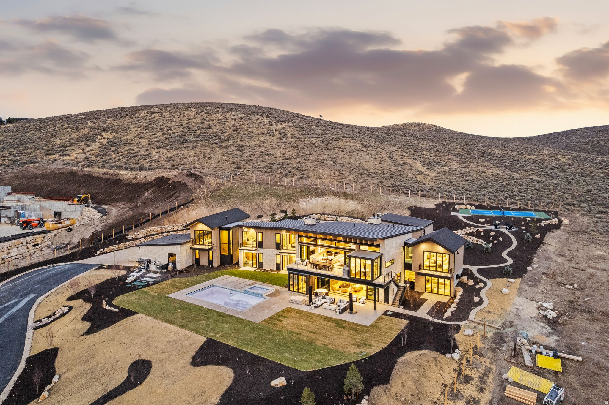 OLD RANCH ROAD AREA - Residential