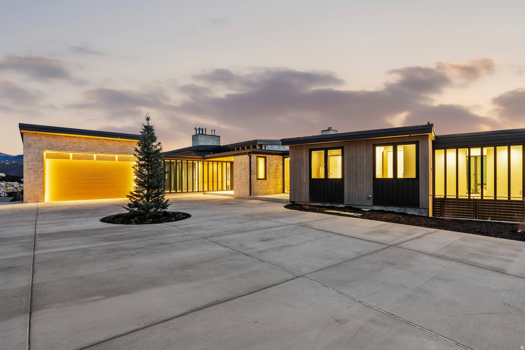 OLD RANCH ROAD AREA - Residential