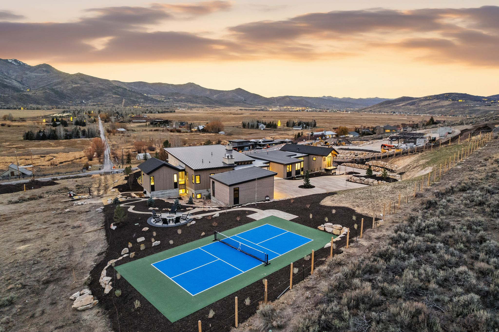 OLD RANCH ROAD AREA - Residential