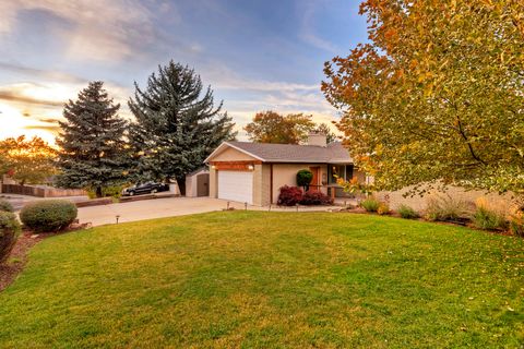 Photo of 3651 E OAKVIEW DR, Millcreek, UT 84124 (MLS # 2121379)