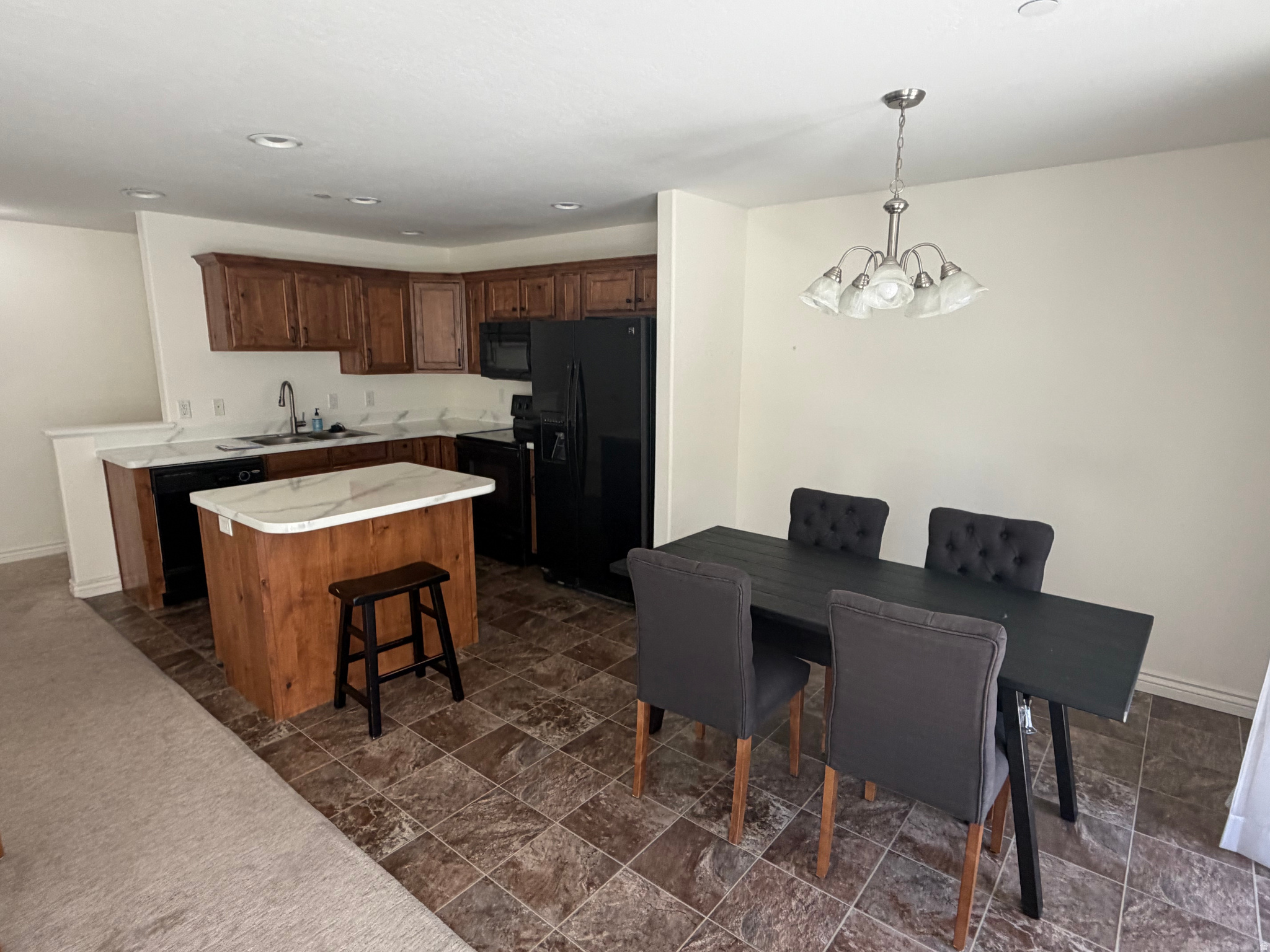 CREEKSIDE VILLAGE CO - Residential