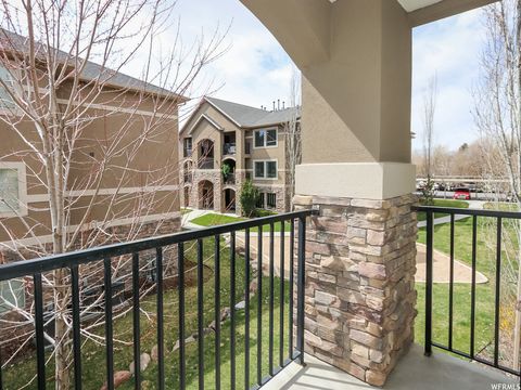 Tiny photo for 909 S MAIN ST #F, Layton, UT 84041 (MLS # 2157918)